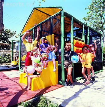 Atlantica Hotel & Apts 9